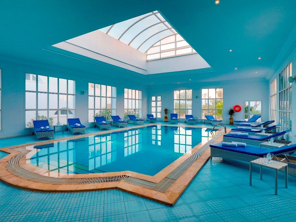 pools-outdoor--indoor-pool