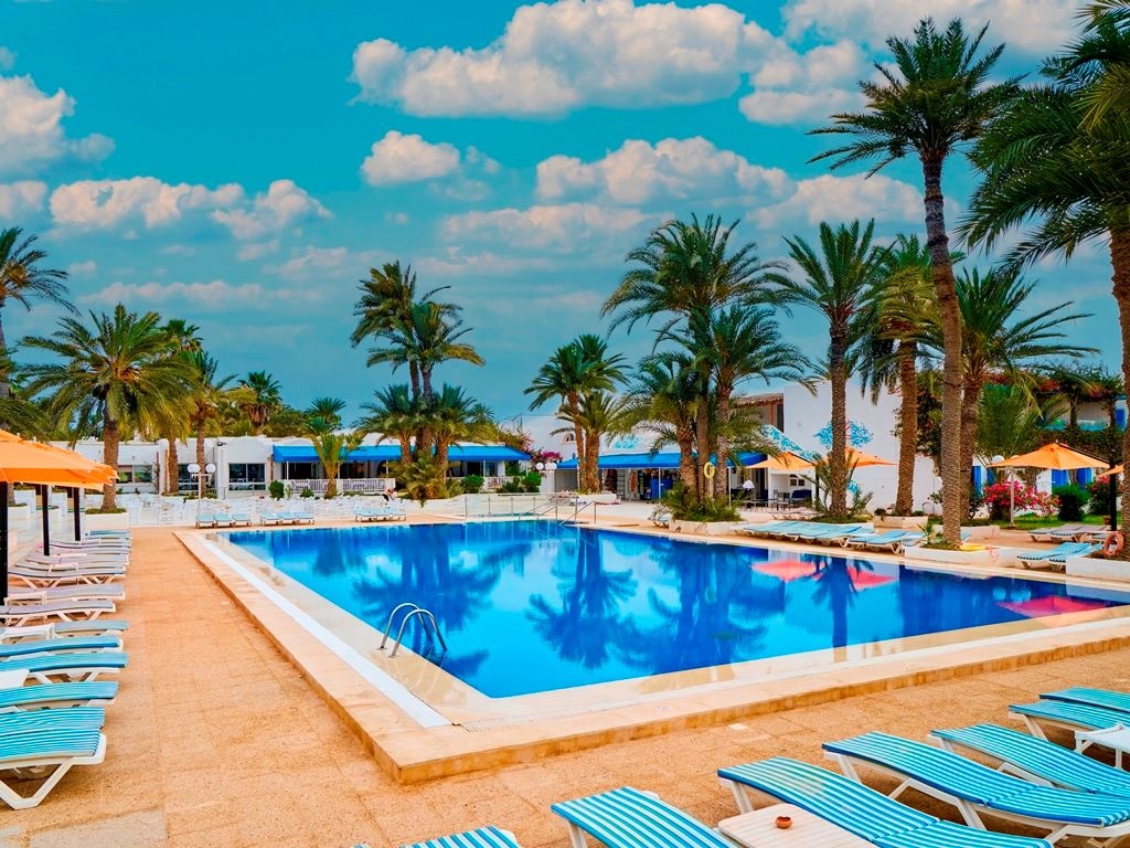 pools-outdoor--indoor-pool