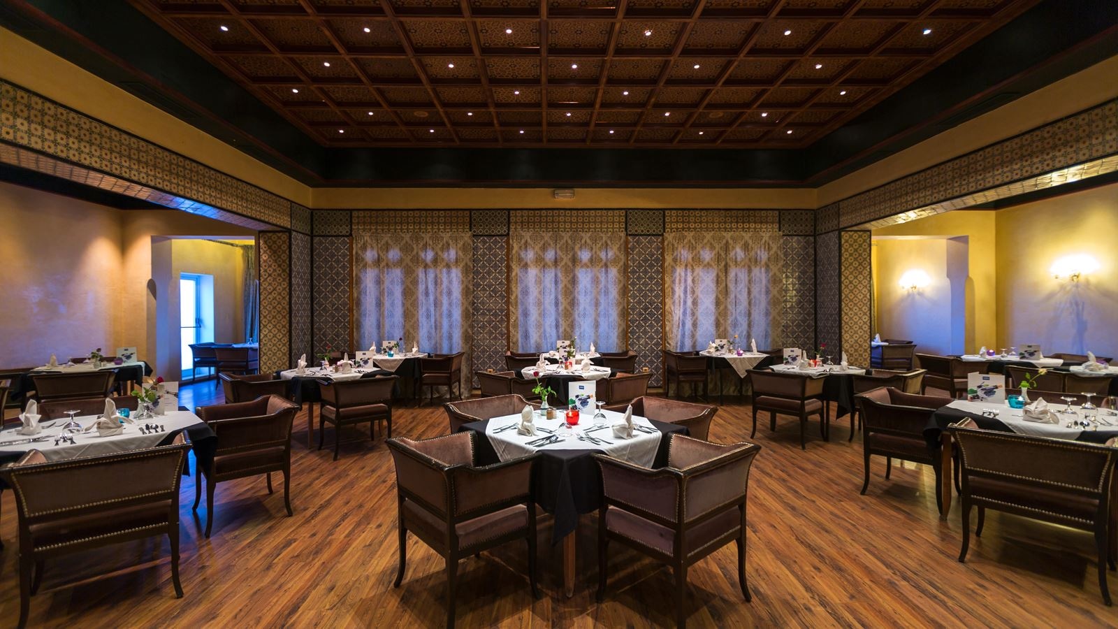 restaurants-italian-diner-solaria-hotel