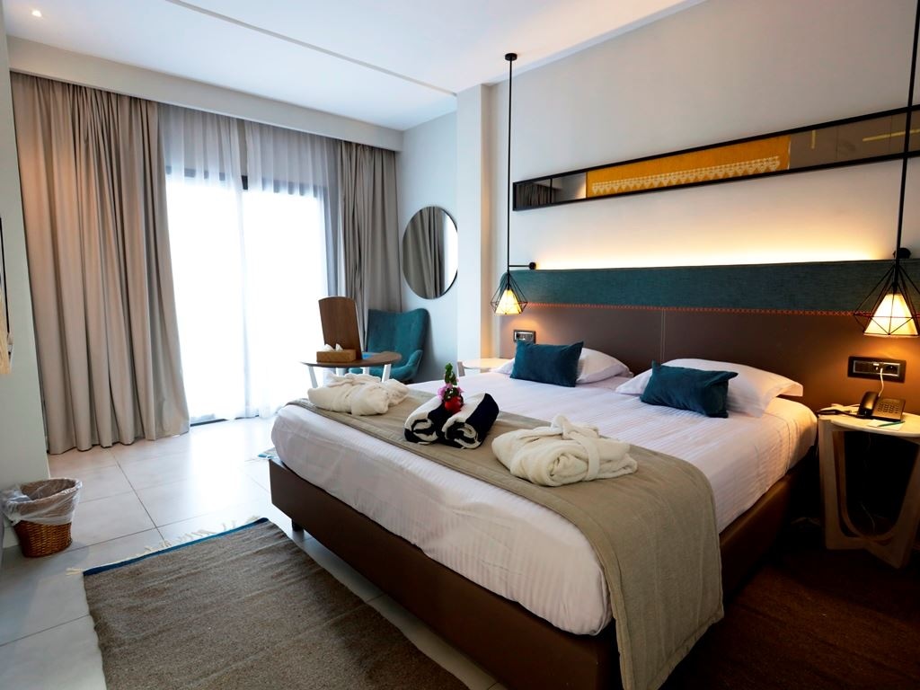 rooms-bungalow-garden-view