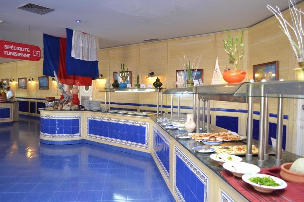 restaurants-main-restaurant--la-voile