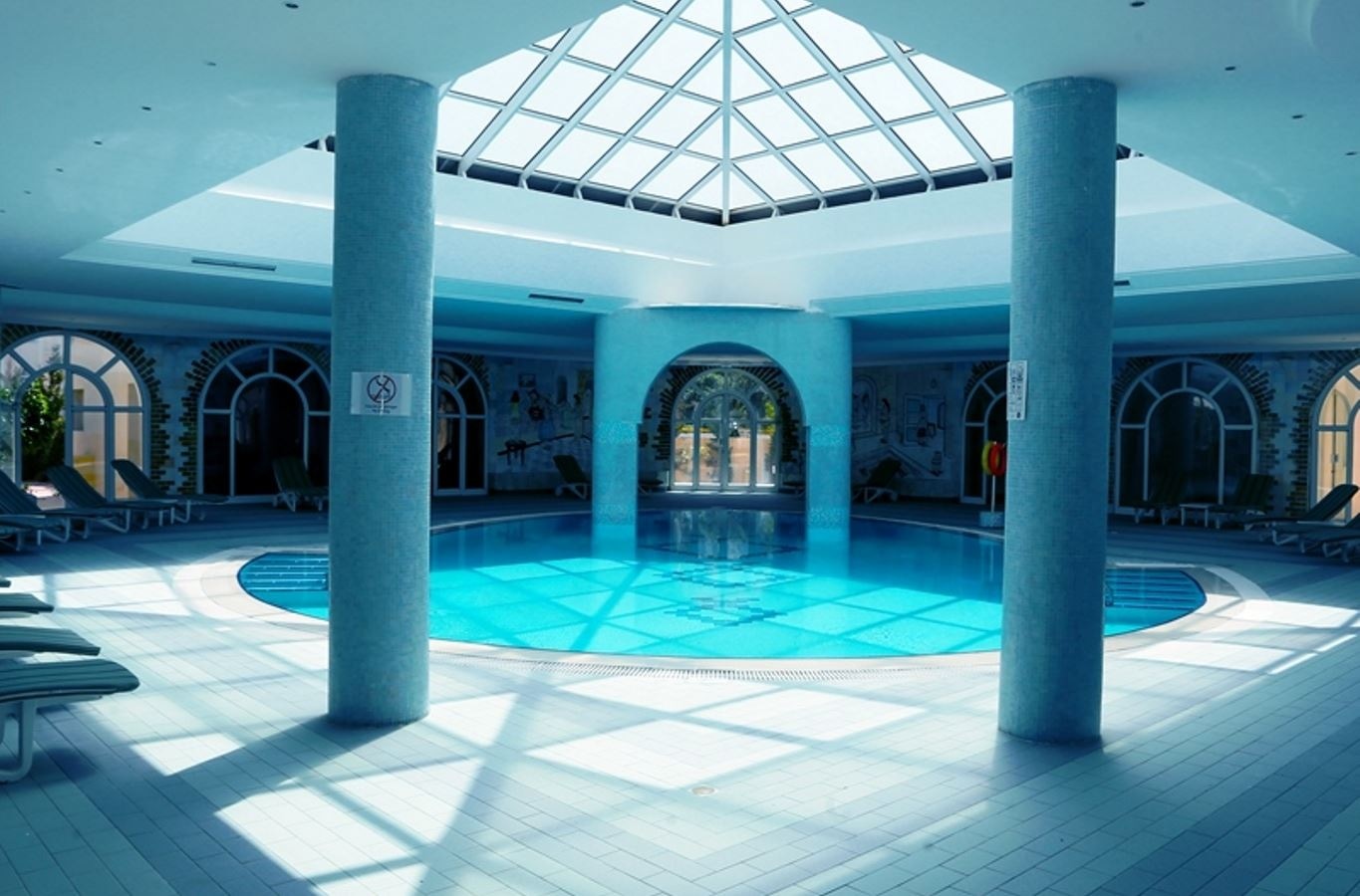 pools-indoor-pool