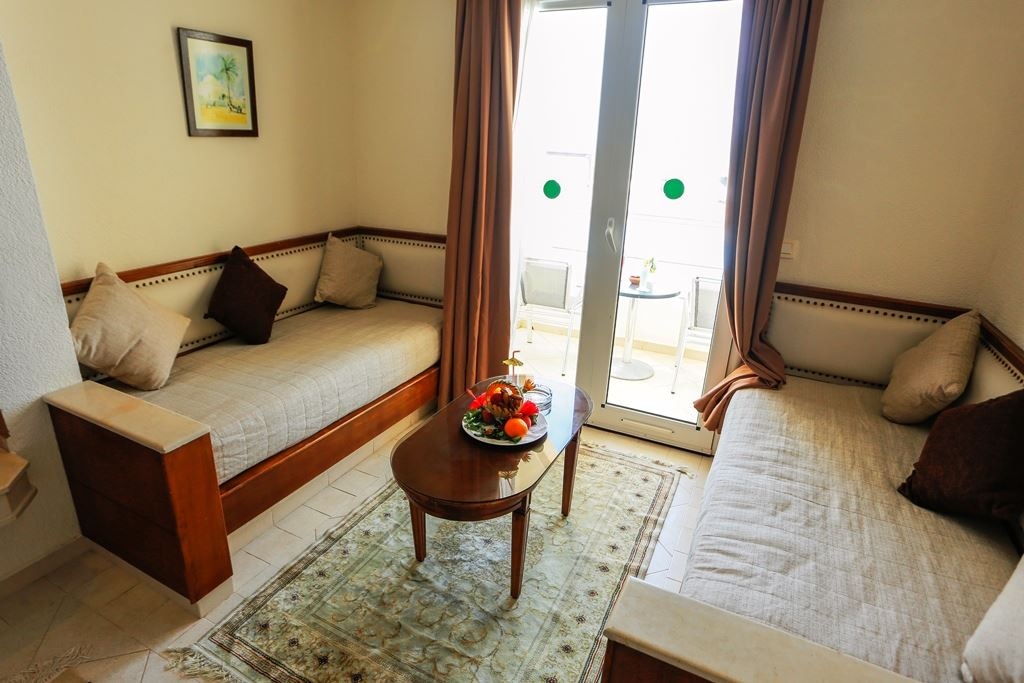 rooms-room-superior-garden-view