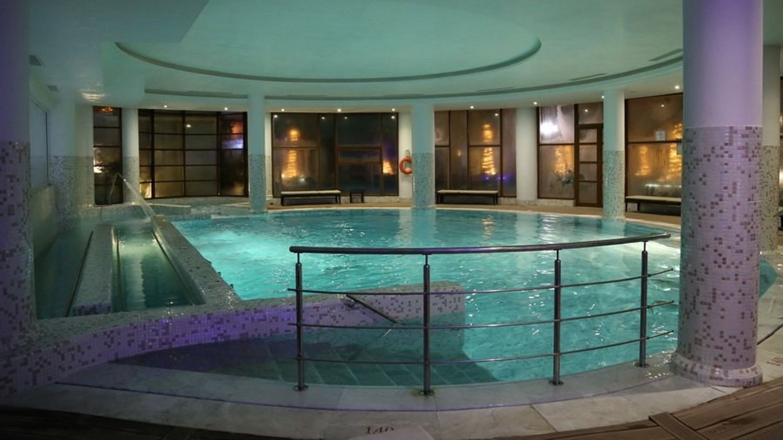 pools-indoor-pool