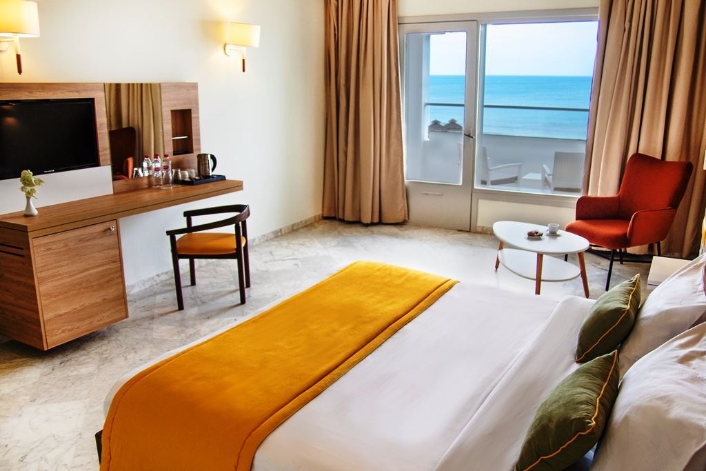 rooms-double-standard-room-seaview