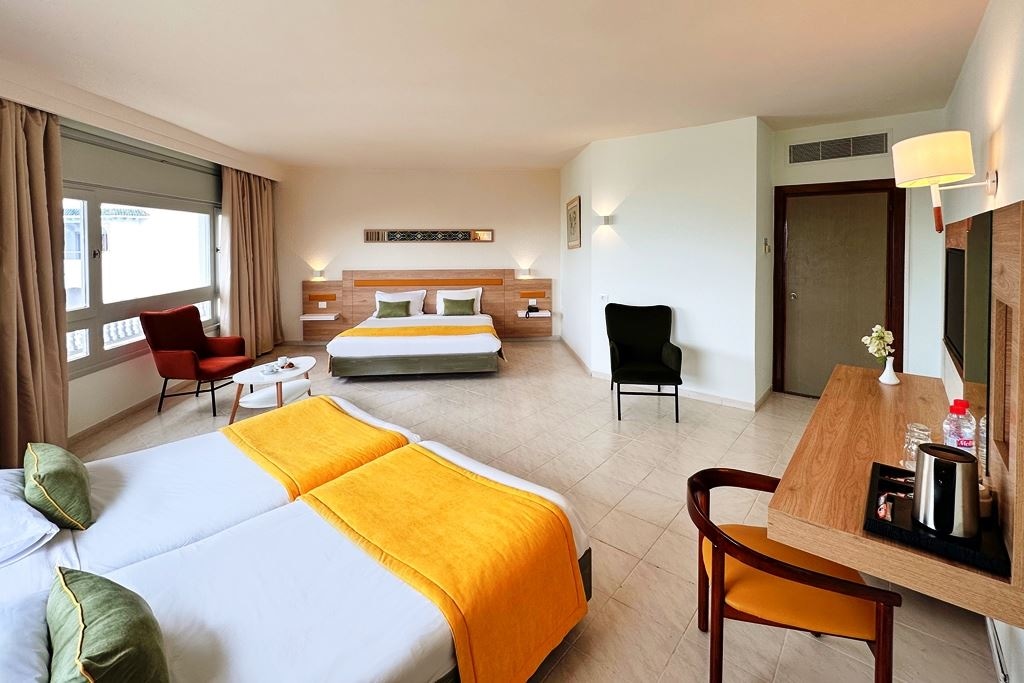 rooms-double-standard-room-gardenview