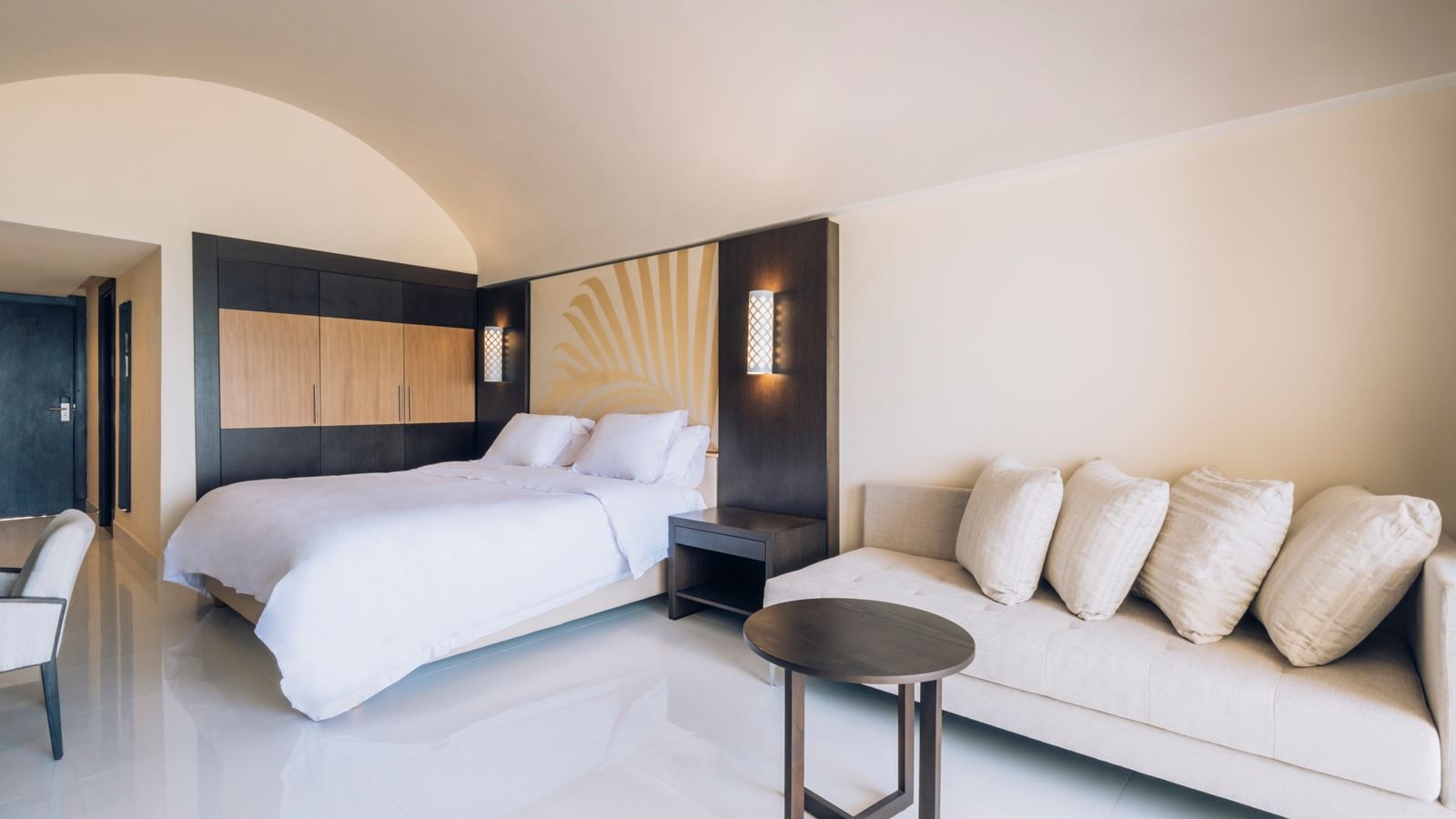 rooms-room-family-gardenview