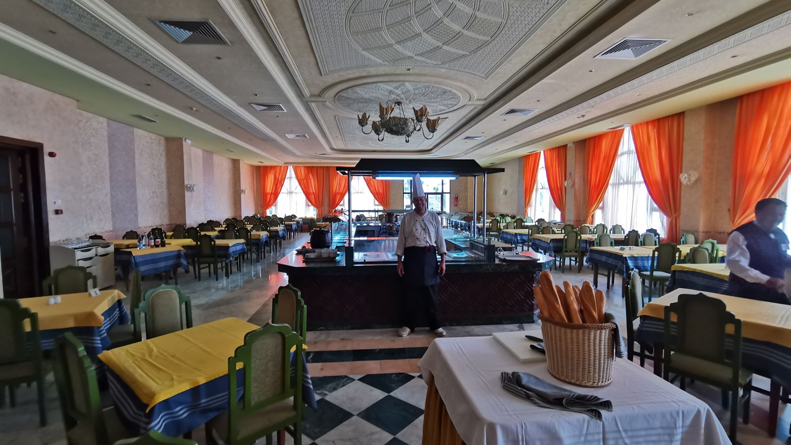 restaurants-main-restaurant