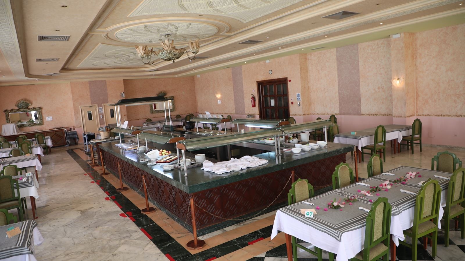 restaurants-main-restaurant