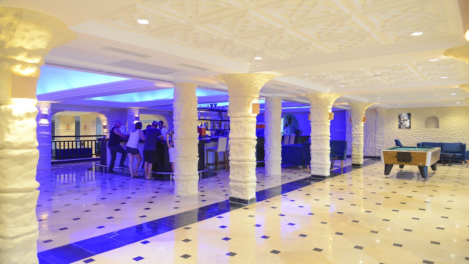 bars-central-bar--oasis