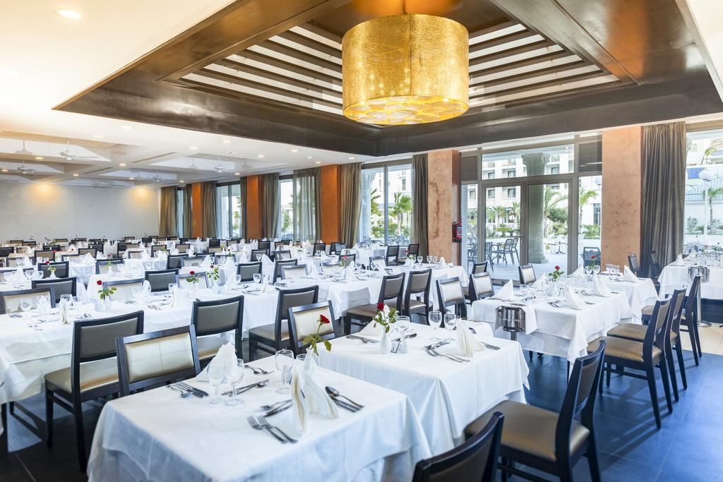 restaurants-restaurants