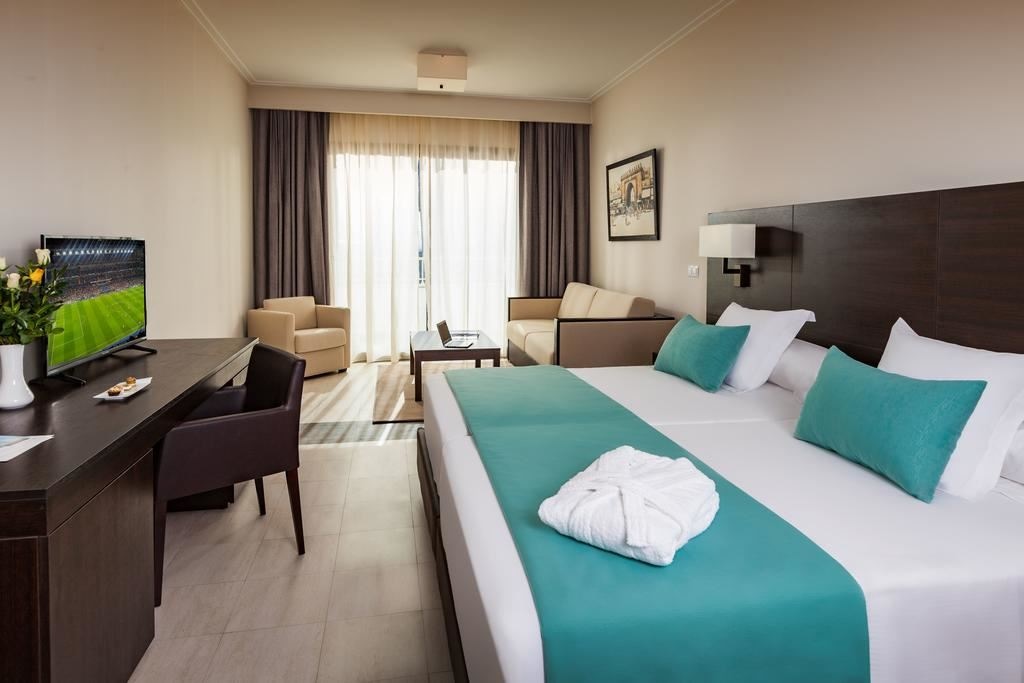 rooms-standard-room-gardenview