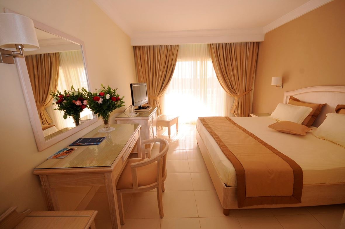 rooms-room-superior-garden-view