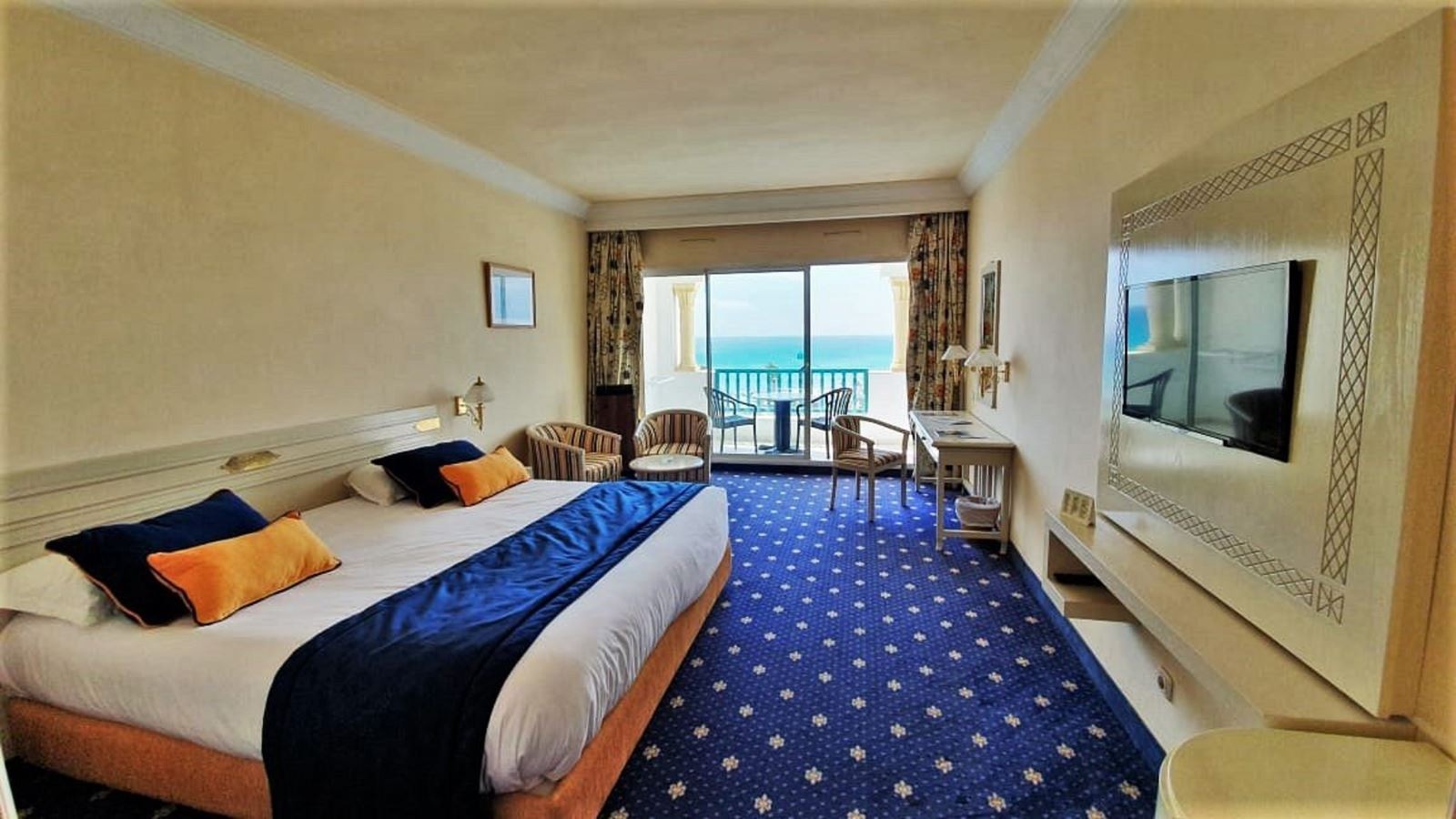 rooms-room-standard-single-seaview