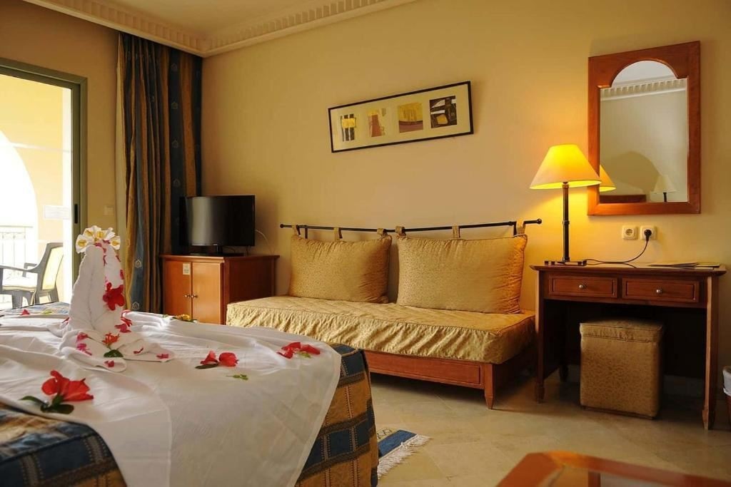 rooms-quad-standard-room