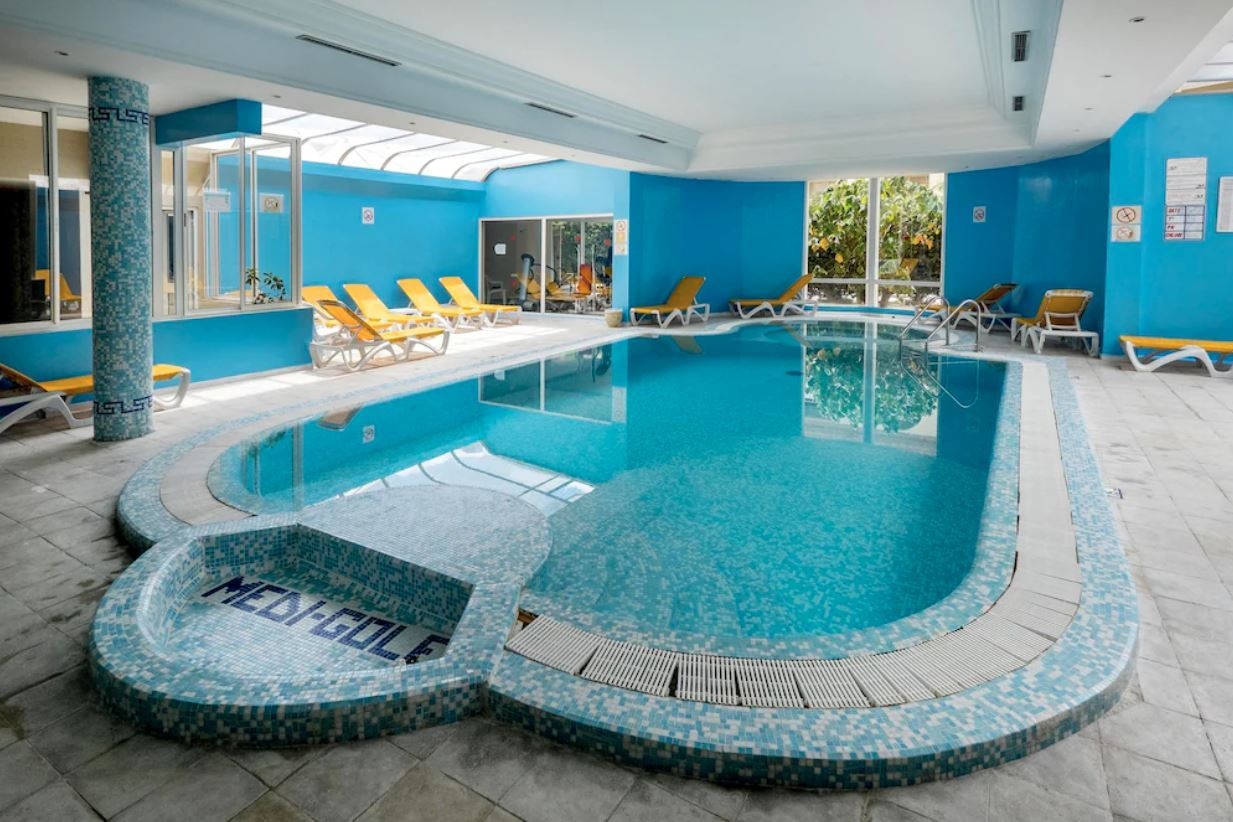 pools-indoor-pool