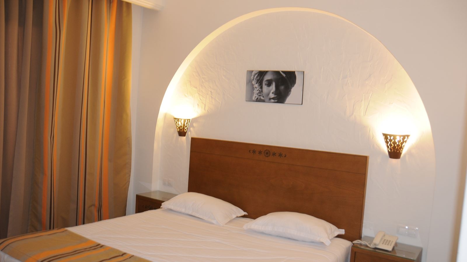 rooms-pool-view-room