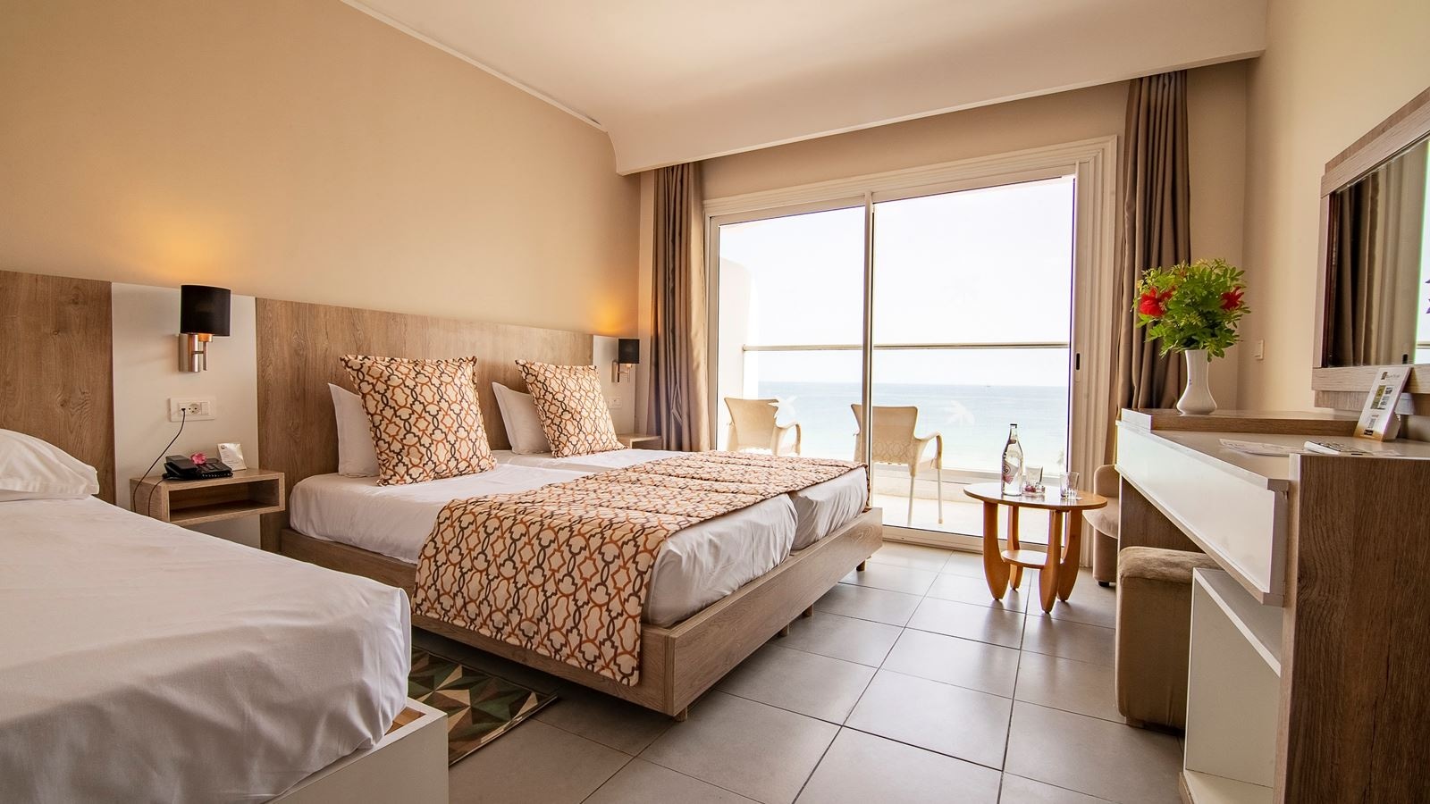 rooms-room-standard-sea-view