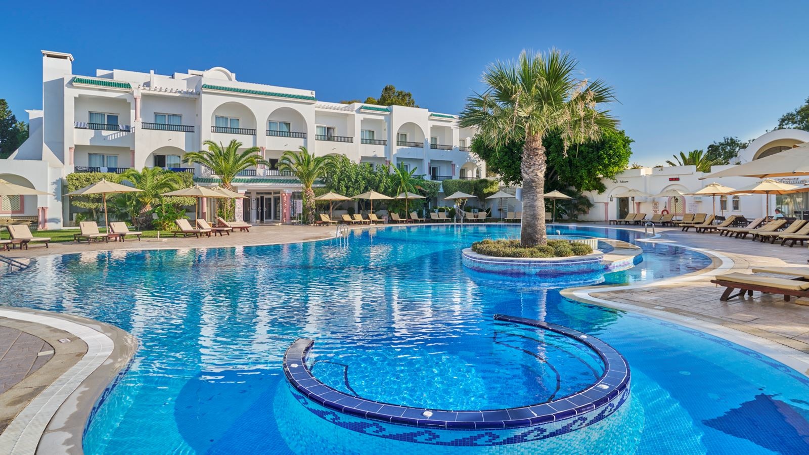 pools-outdoor--indoor-pool