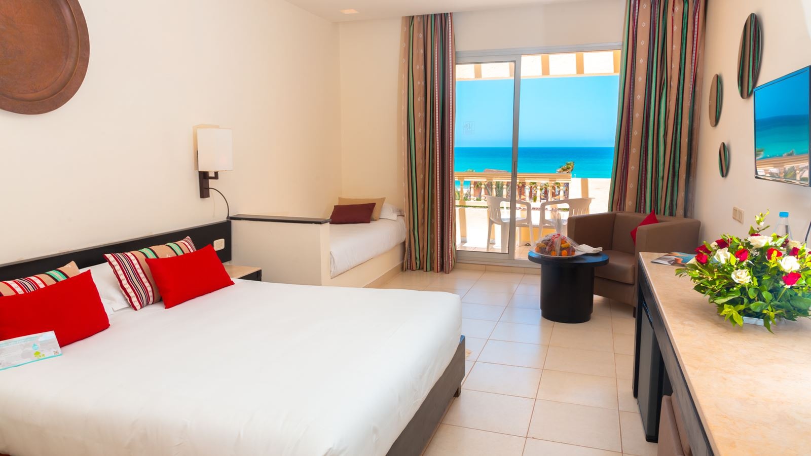 rooms-room-double-seaview