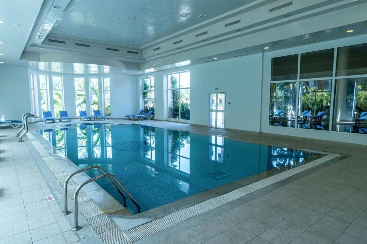 pools-indoor-pool
