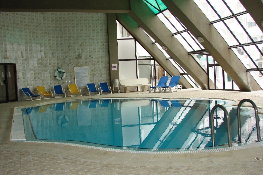 pools-indoor-pool