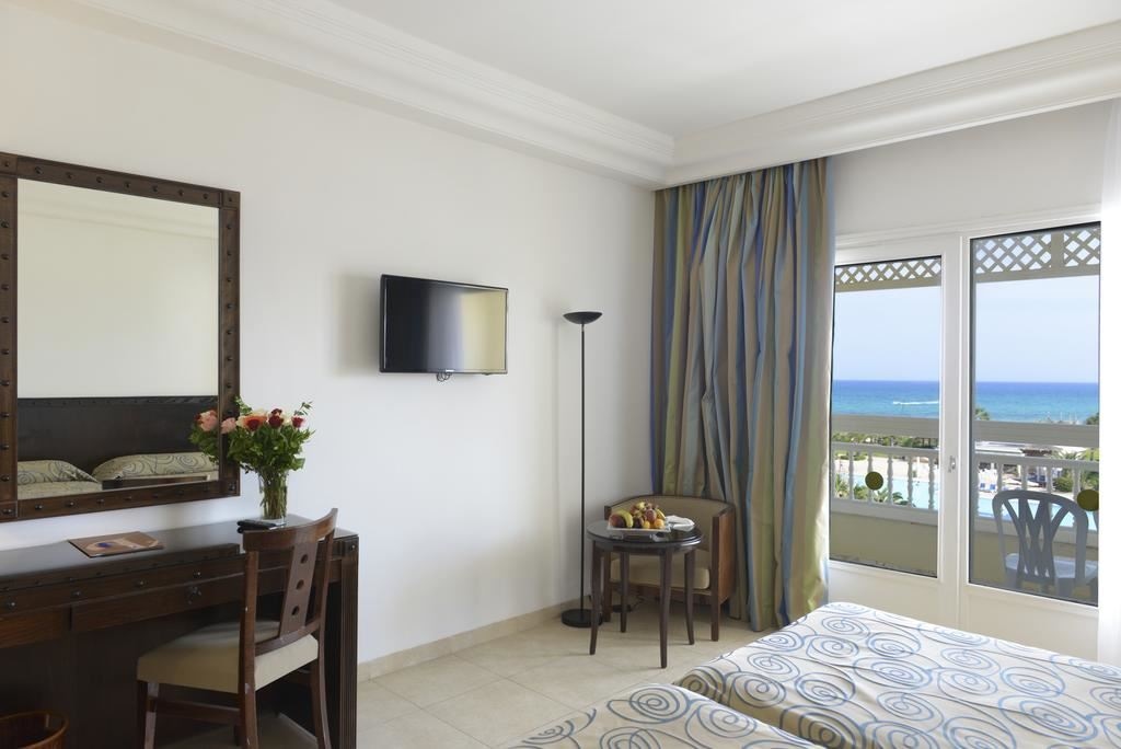 rooms-room-standard-seaview