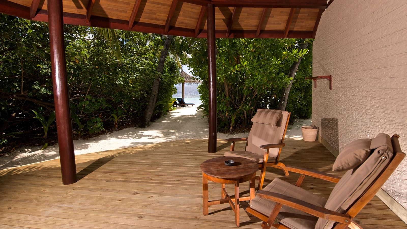 rooms-beach-villa-classic-sea-view