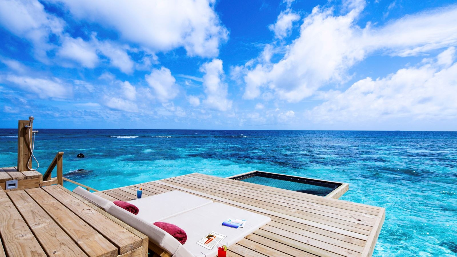 rooms-reethi-muraka-overwater-villa