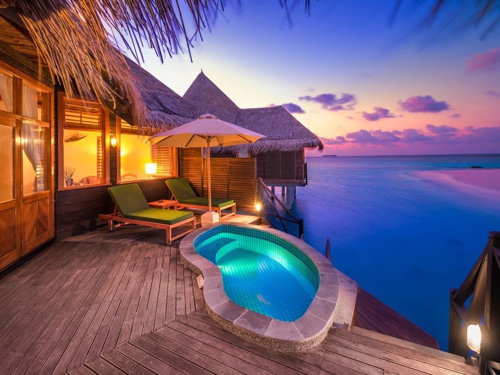 rooms-sunset-lagoon-villa