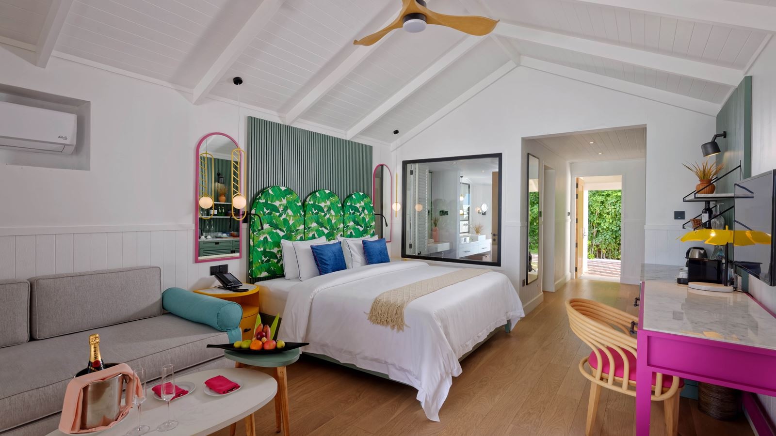 rooms-two-bedroom-beach-pool-villa