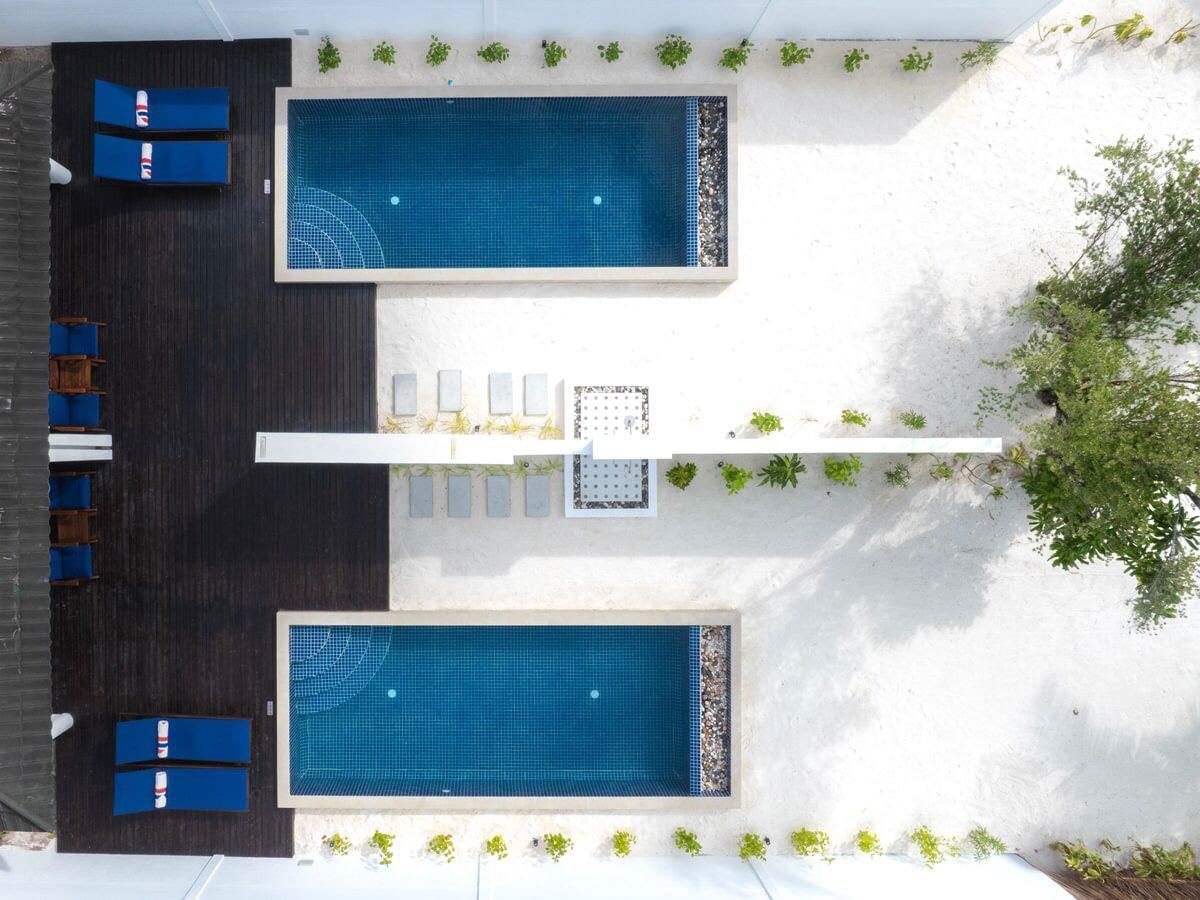 rooms-sunset-deluxe-beach-pool-villa