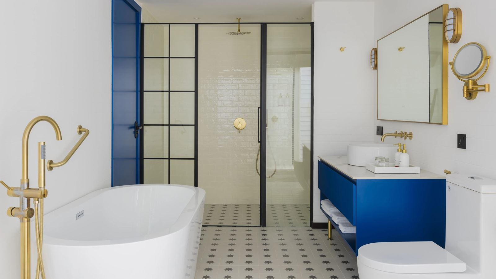 rooms-two-bedroom-beach-villa-with-two-pools