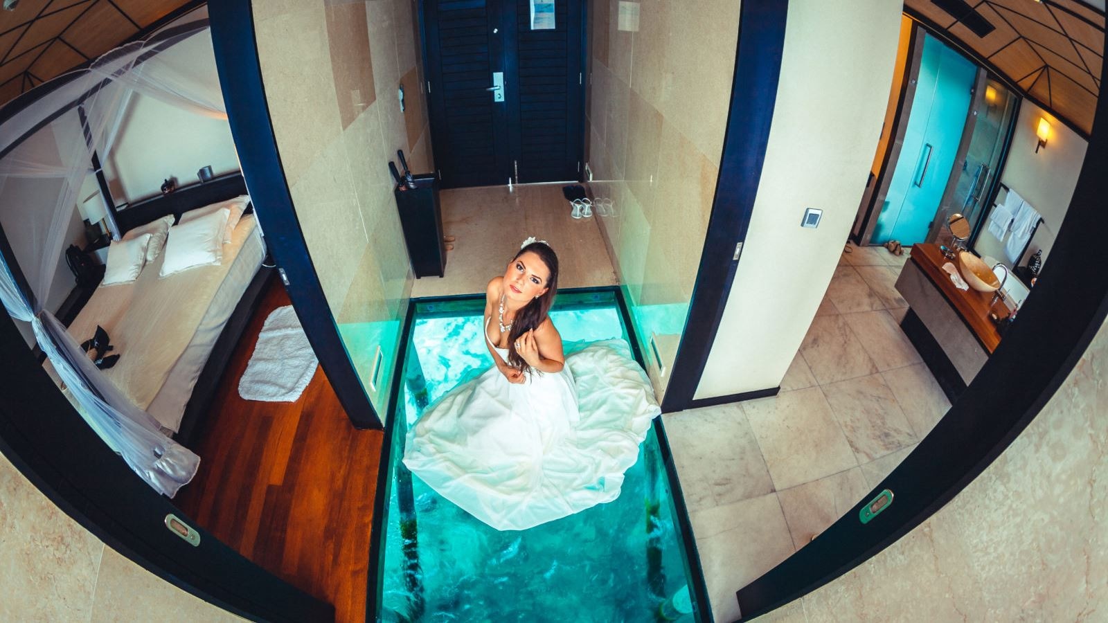 rooms-deluxe-water-villa-with-plunge-pool