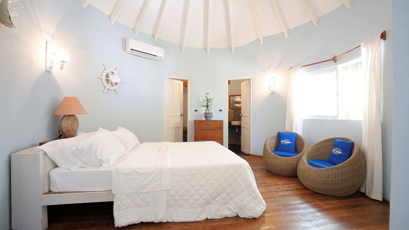 rooms-family-beach-villa