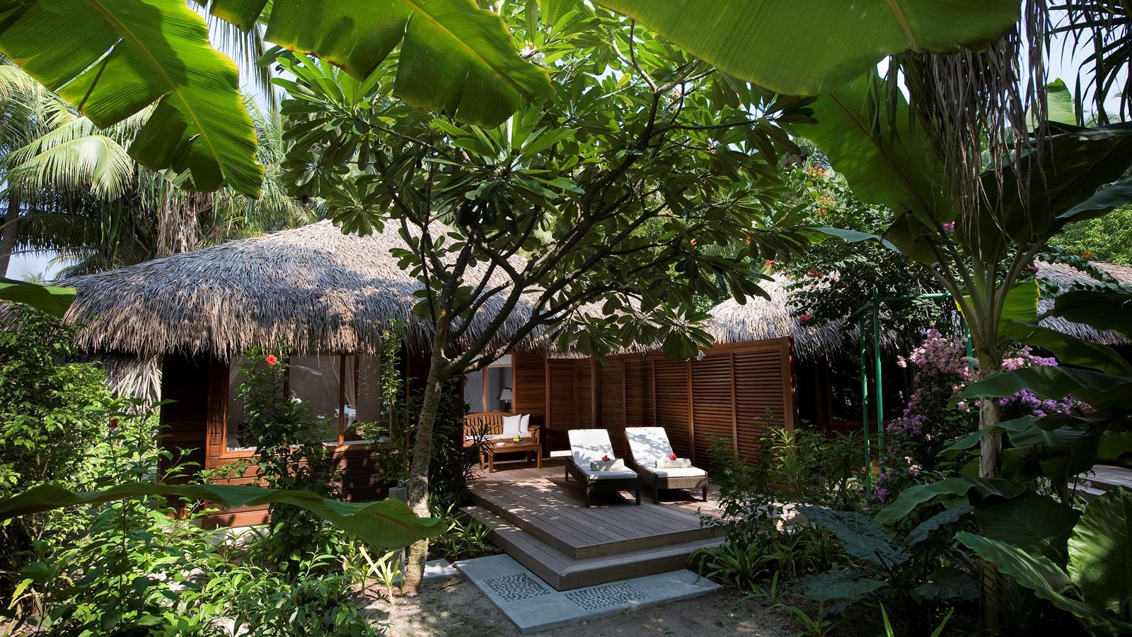 rooms-beach-bungalow