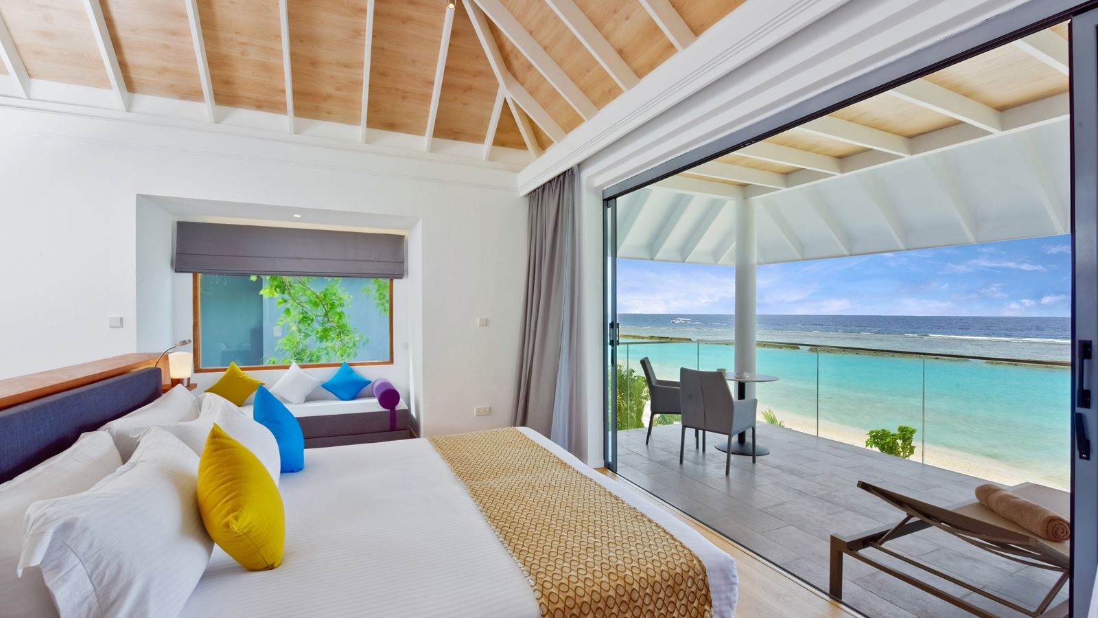 rooms-twobedroom-beach-house