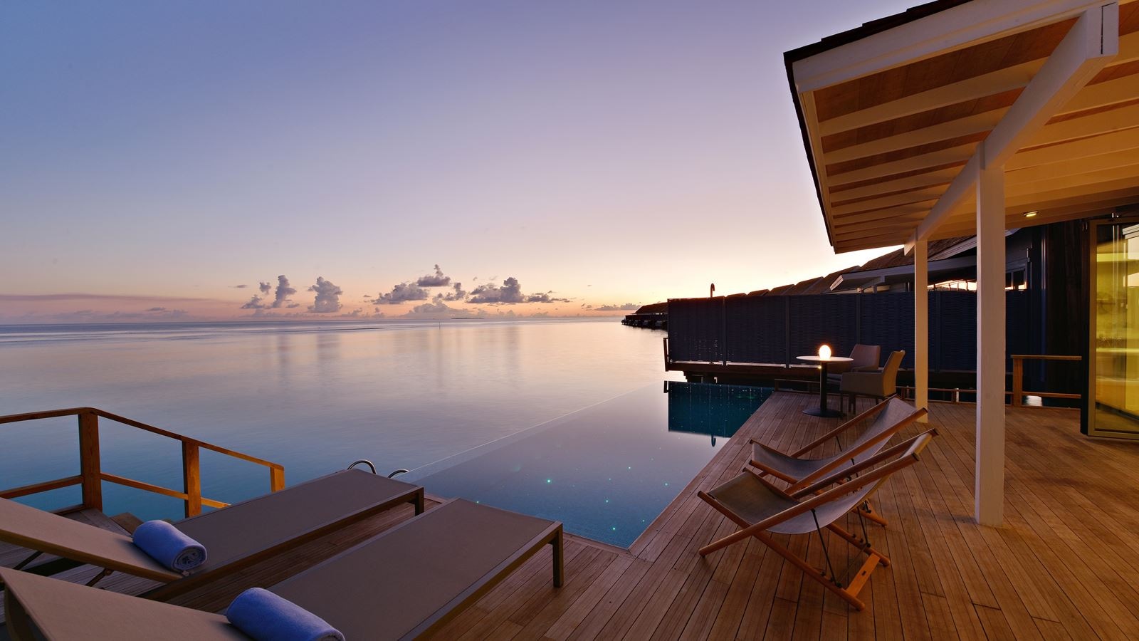 rooms-thundi-water-villa-with-pool