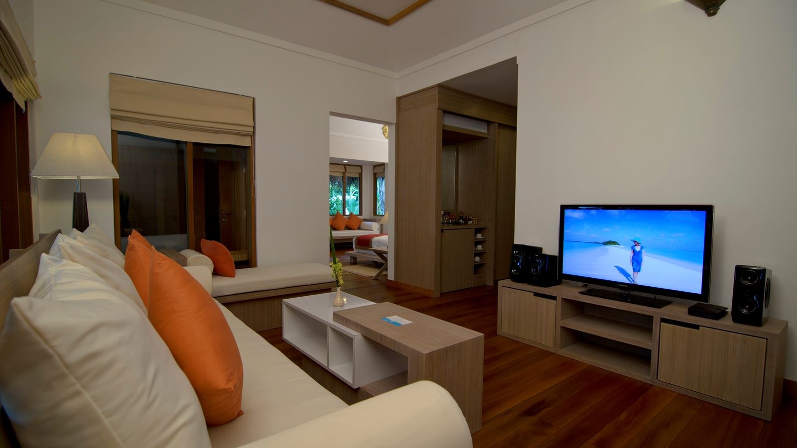 rooms-honeymoon-pool-villa