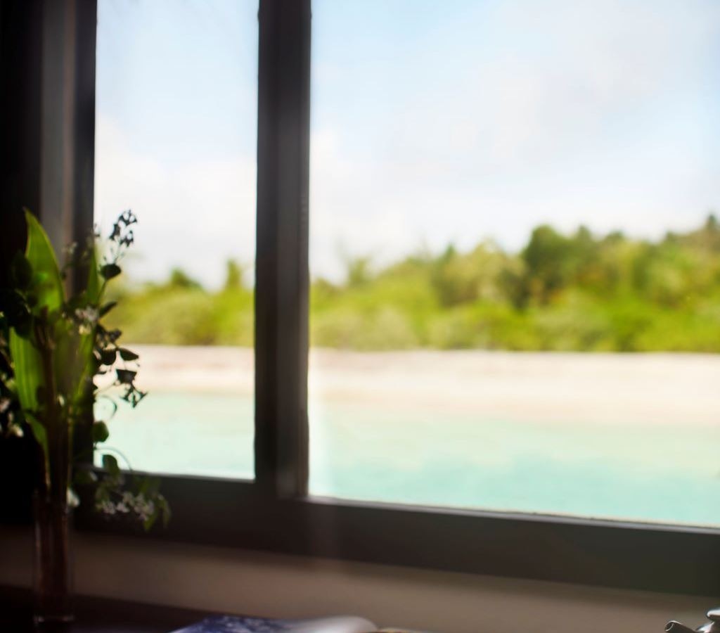 rooms-deluxe-over-water-villa