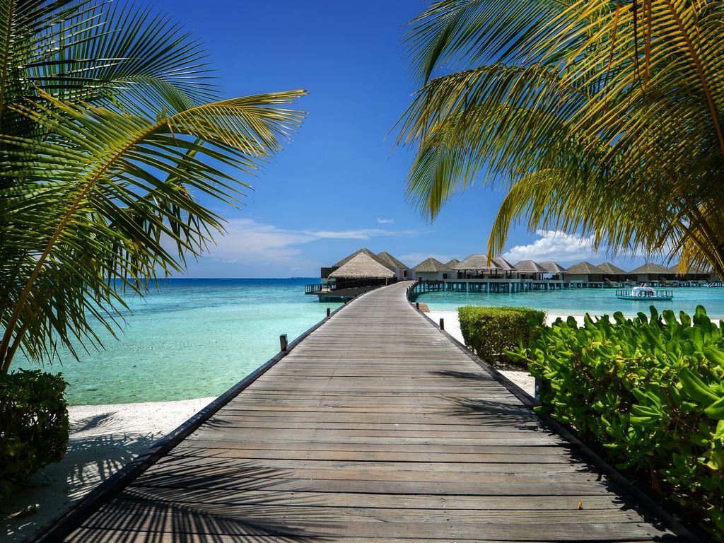 rooms-sunrise-water-villa-with-private-pool--jacuzzi