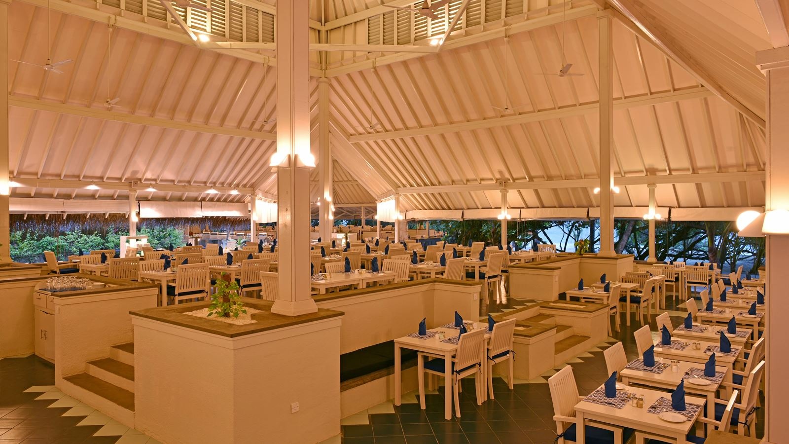 restaurants-main-restaurant