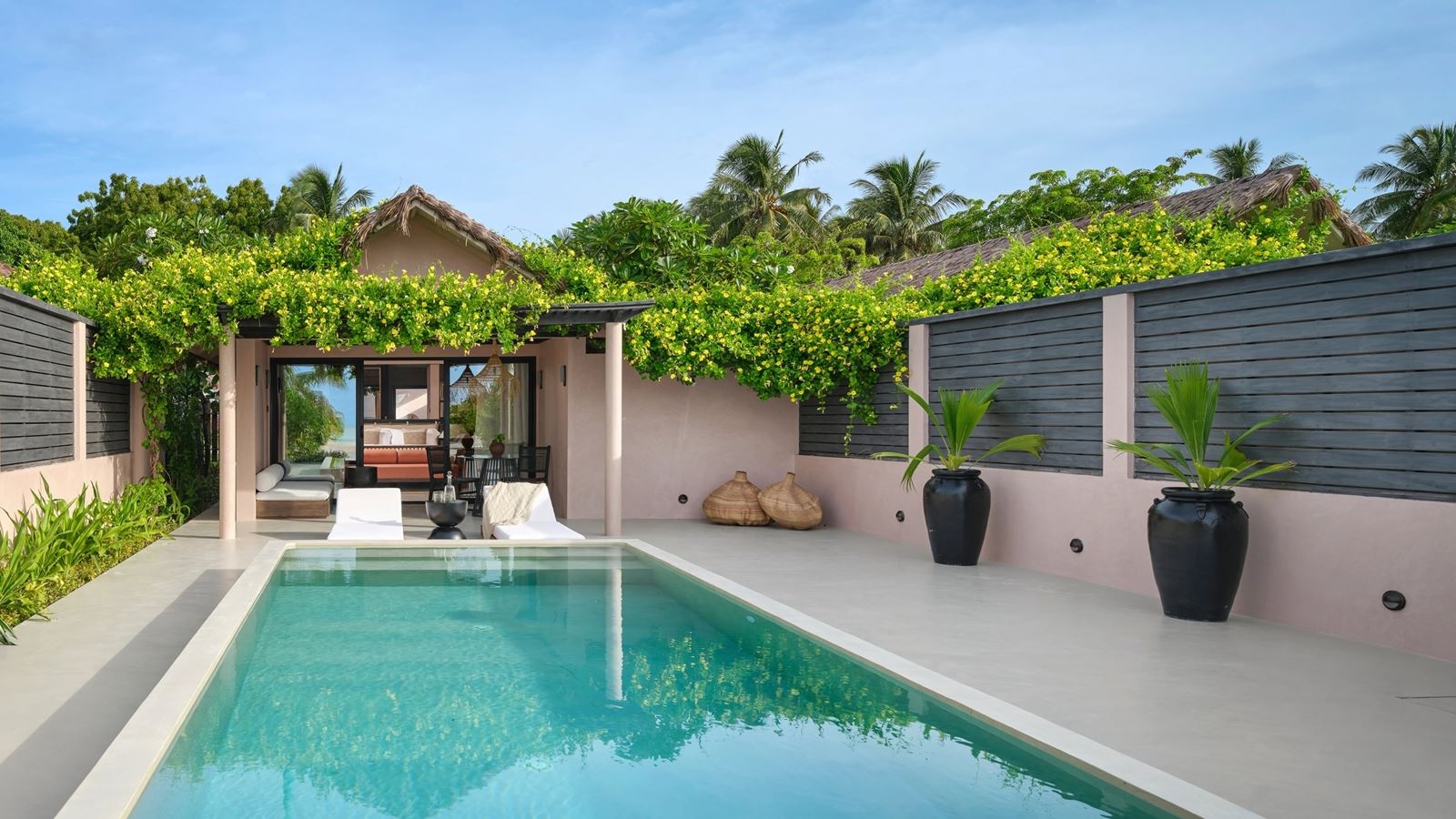 rooms-two-bedroom-residence-with-two-beach-pools