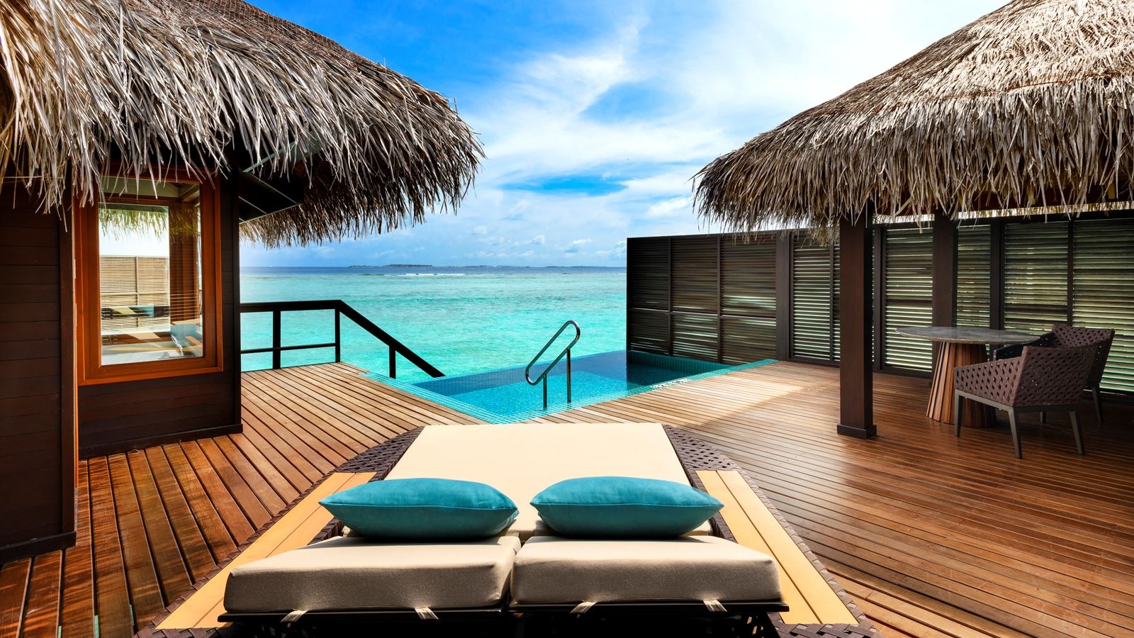 rooms-premium-overwater-villa-with-pool