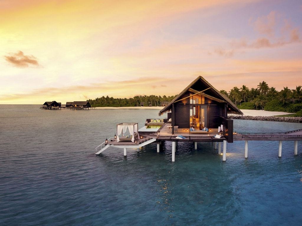 rooms-water-villa-with-pool