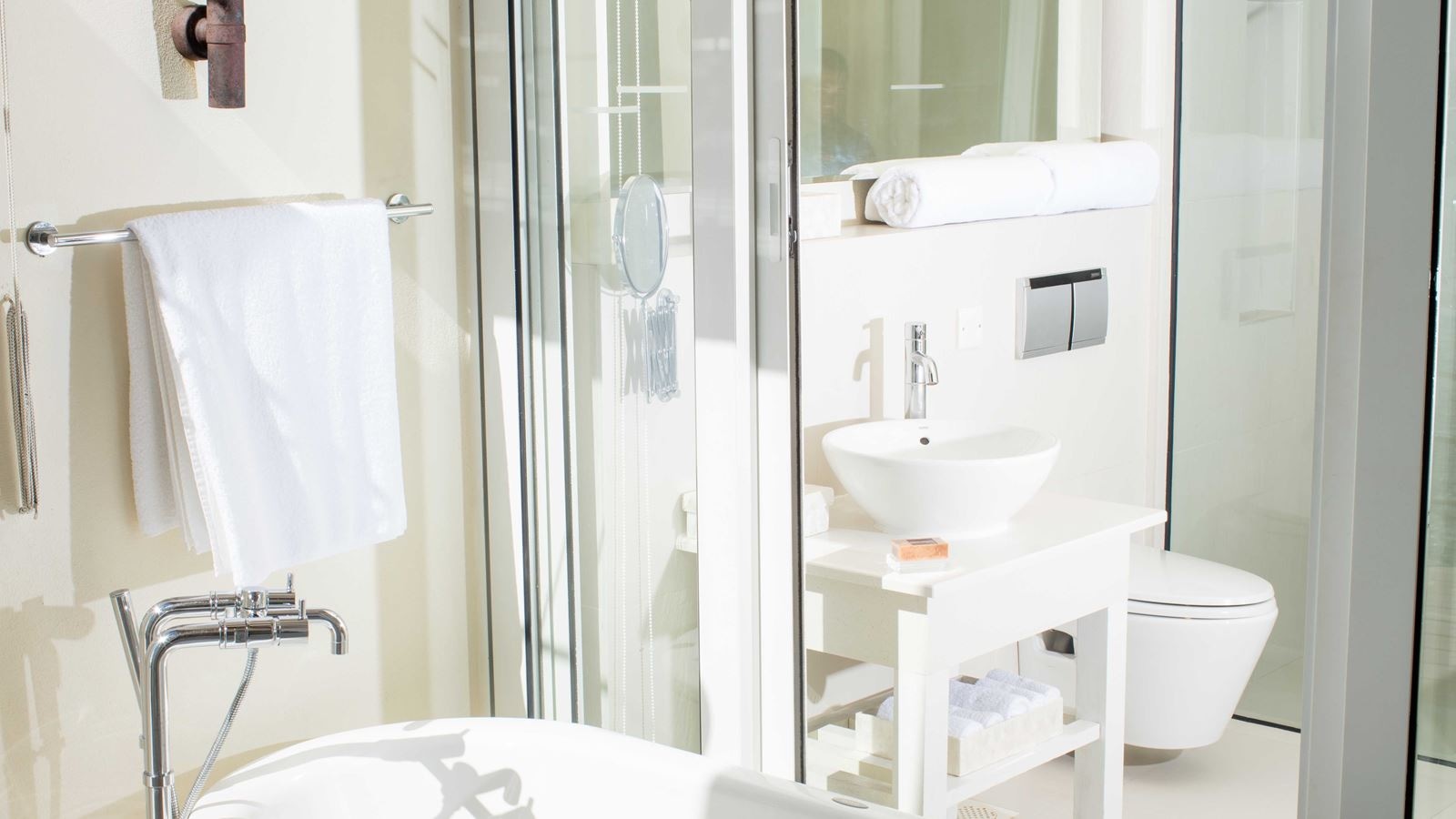 rooms-overwater-villa-island-view