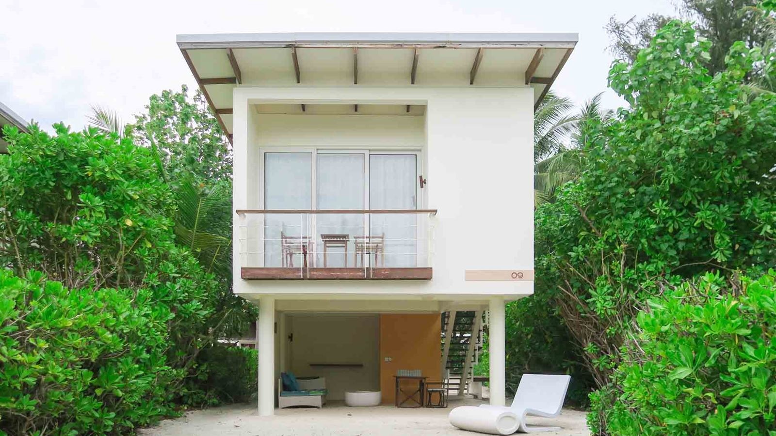 rooms-beach-house-garden-view