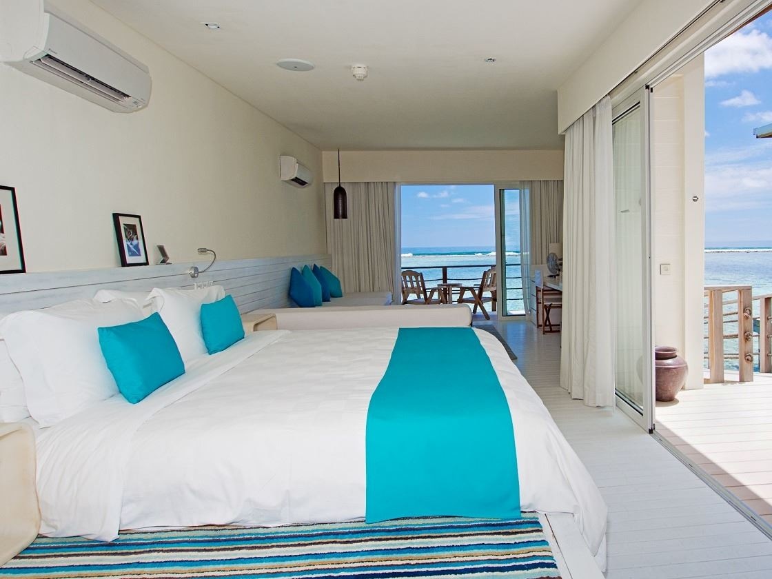 rooms-overwater-villa-sea-view