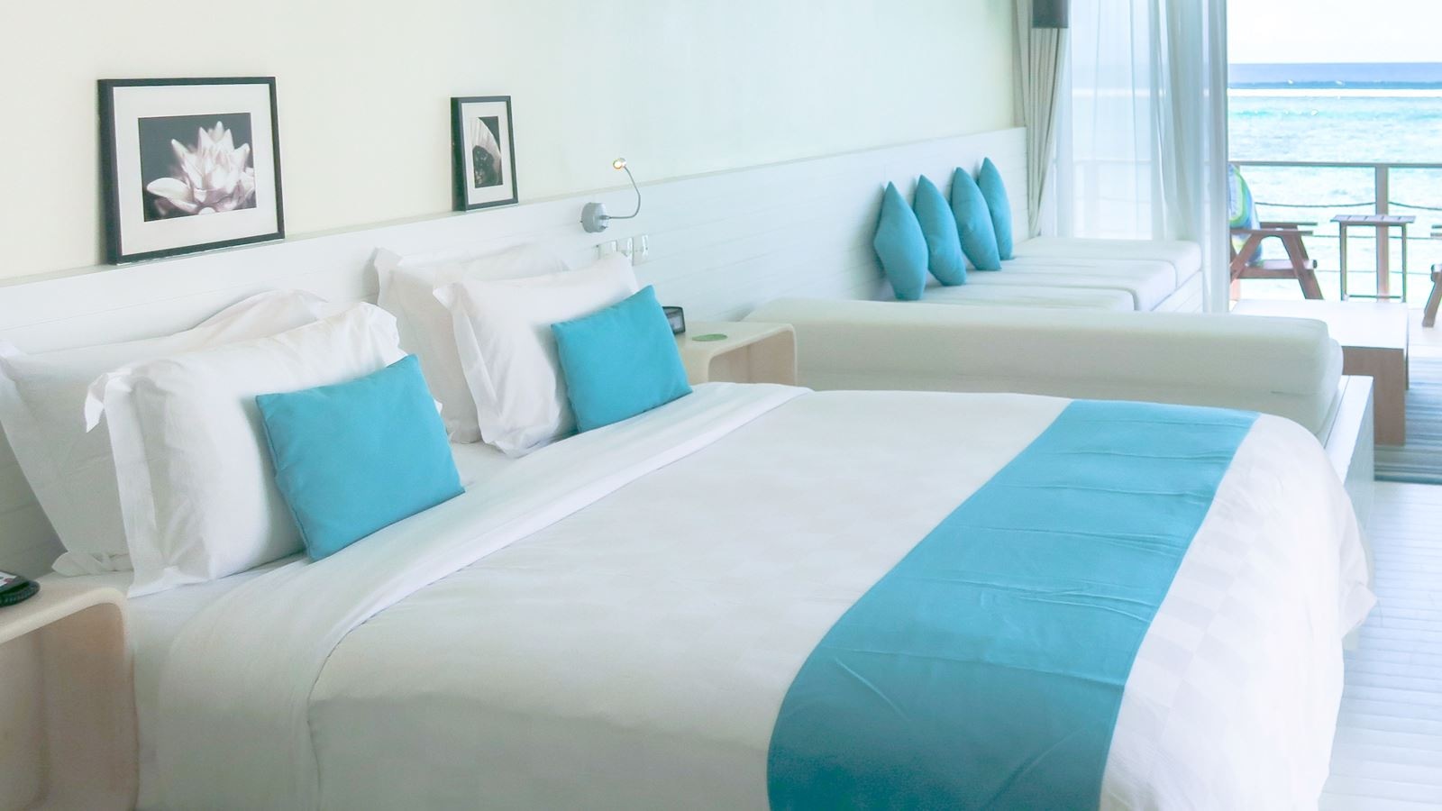 rooms-overwater-villa-sea-view