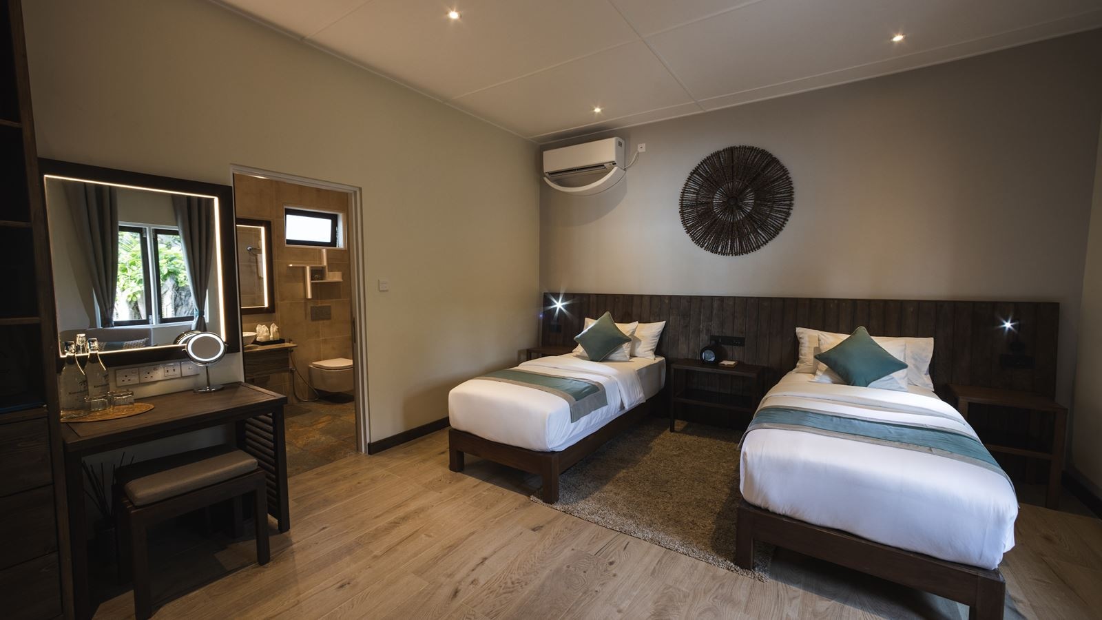 rooms-two-bedroom-beach-villa